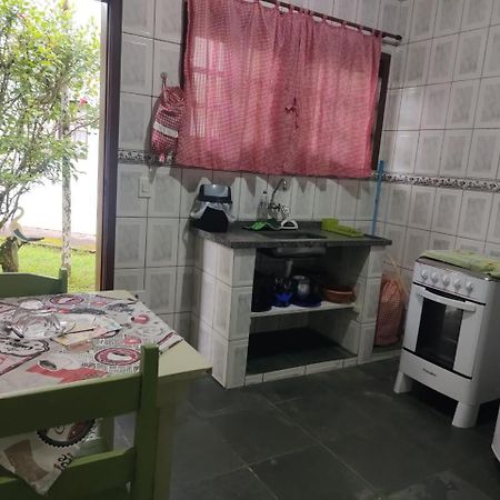 Pousada Porto Aventura -Chales Da Luci Peruíbe Buitenkant foto